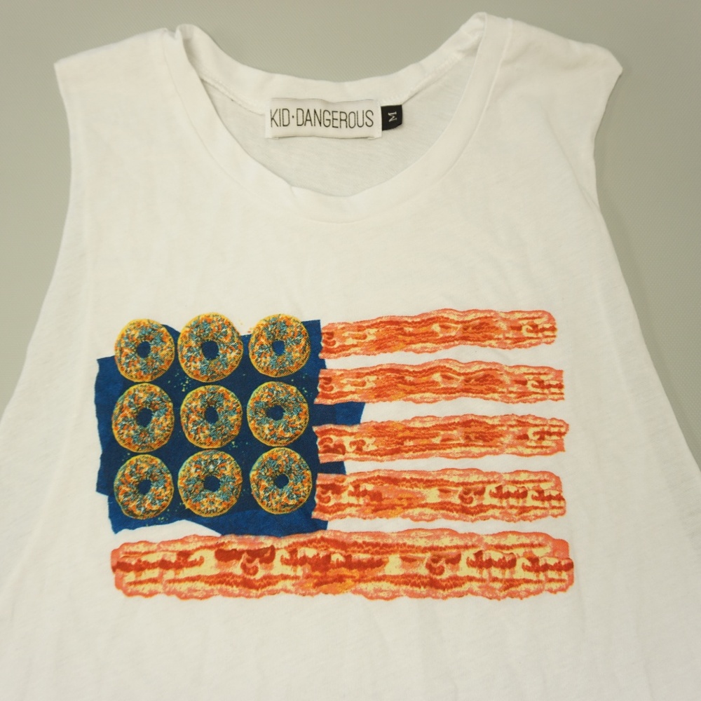 KID DANGEROUS Donut Bacon Flag Graphic Tank Top - Picture 2 of 5